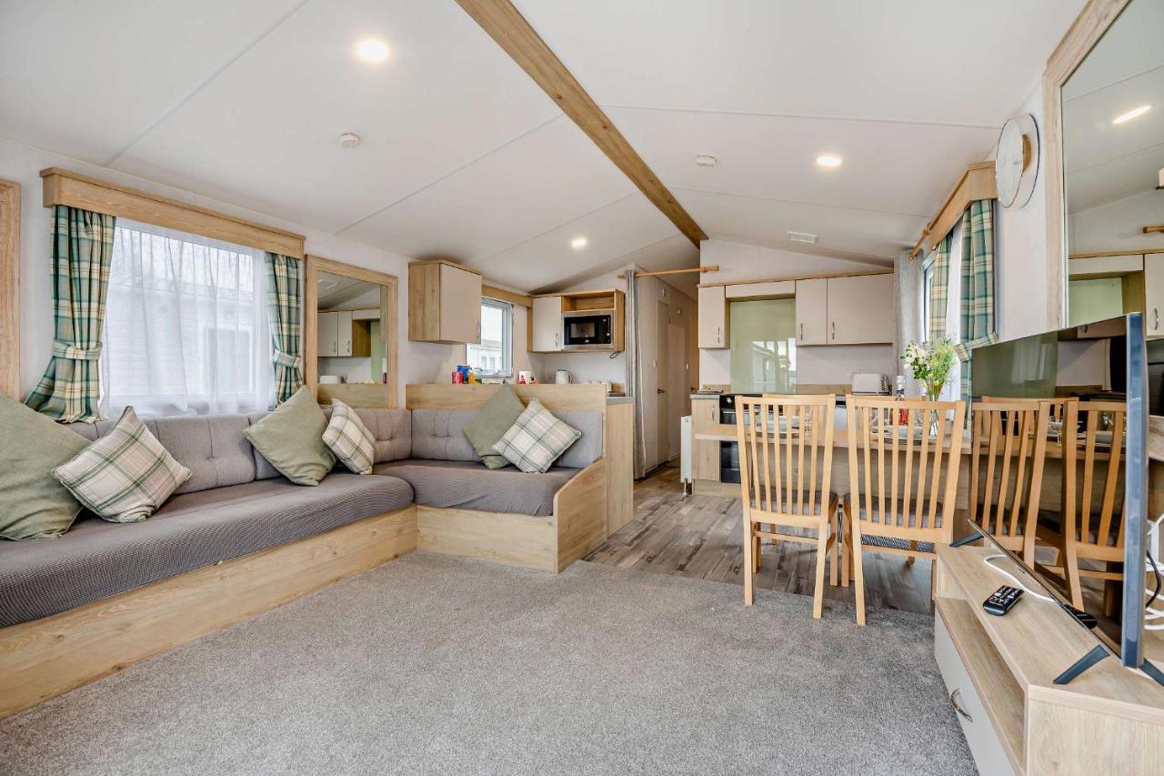 Sea La Vie Lodge, Rockley Park Holiday Park, Poole, Dorset Dış mekan fotoğraf